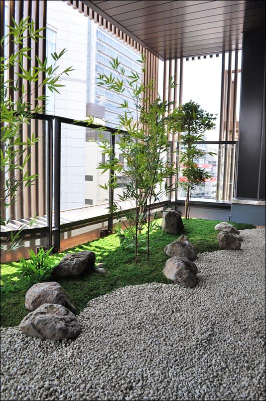 室内の庭園 坪庭をインテリアやディスプレイとして楽しむ 千葉県 東京都の造園 植栽 庭施工 造園業専門店 新美園