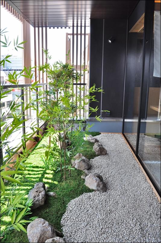 室内の庭園 坪庭をインテリアやディスプレイとして楽しむ 千葉県 東京都の造園 植栽 庭施工 造園業専門店 新美園